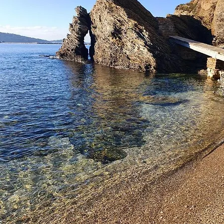Апартаменты Appartement Toulon Plage *
